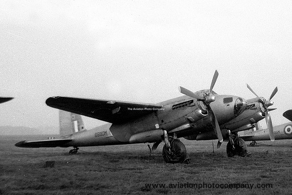 RAF 1 SoTT De Havilland Mosquito PR.XVI 6690M (1957)