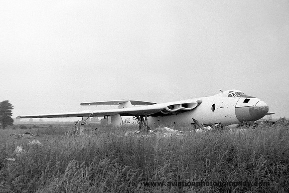 RAF 60 MU Vickers Valiant B.1 WP212