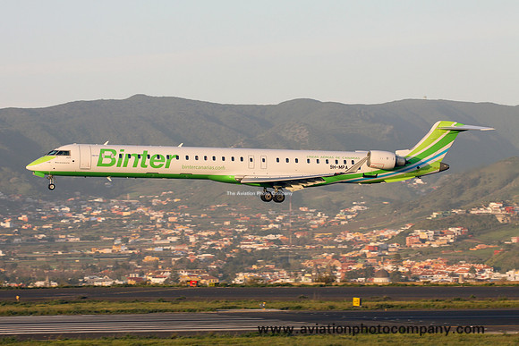Binter Canarias/Medavia Bombardier CRJ-1000 9H-MPA (2019)