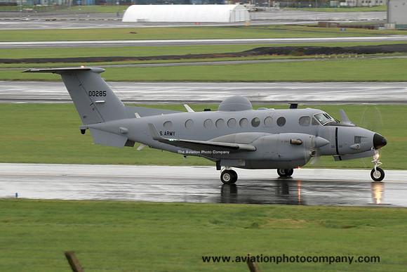 US Army 305 MIB Beech MC-12S 11-00285 at Prestwick (2019)