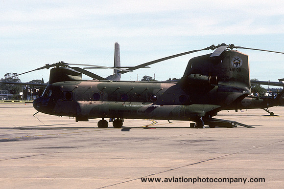 RAAF 12 Squadron Vertol CH-47C Chinook A15-011 (1988)