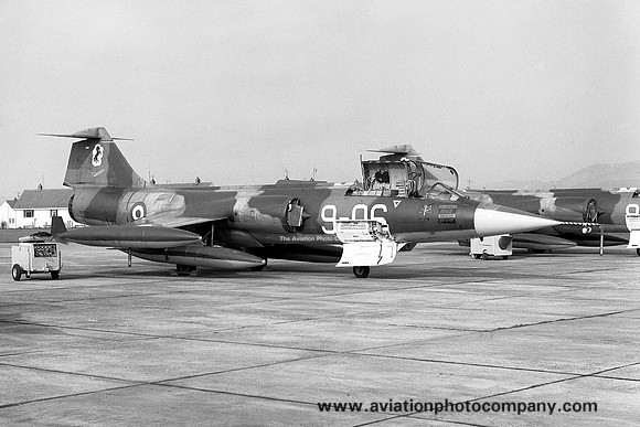 Italian Air Force 9 Stormo Lockheed/FIAT F-104G Starfighter MM6599/9-06 (1970)