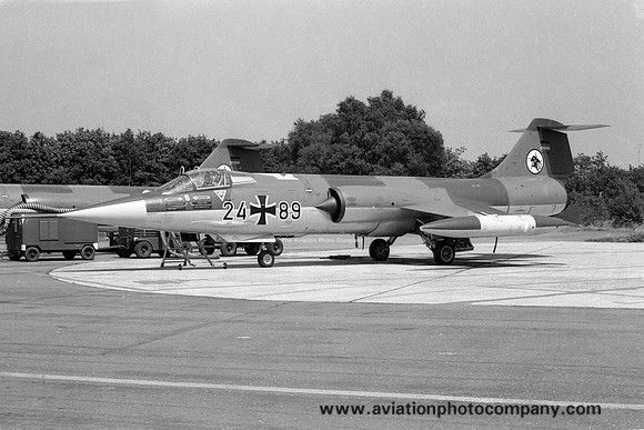German Air Force AKG52 Lockheed/Fokker RF-104G Starfighter 24+89 (1970)