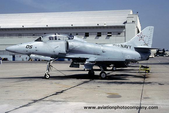 US Navy VFC-13 Douglas TA-4J Skyhawk 155081/UX-05 (1992)
