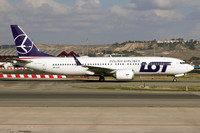 LOT Boeing 737-8 SP-LVT (2024)