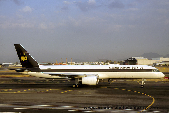 UPS Boeing 757-200F N464UP at Mexico City IAP (1998)
