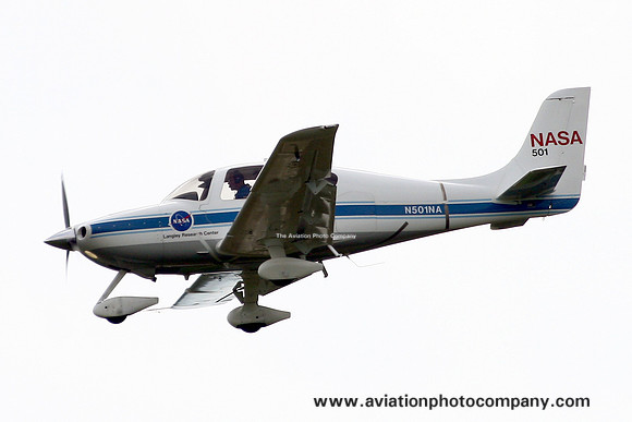 NASA Langley Research Center Cirrus SR-22 N501NA at Langley AFB (2011)