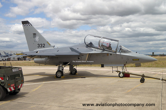 Singapore Air Force Alenia M-346A 332 at the Istres Air Show (2016)