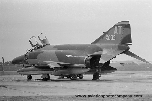 USAF 10 TRW 32 TRS McDonnell RF-4C Phantom 64-1033/AT (1970)
