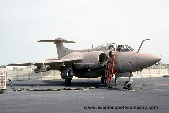 RAF Blackburn Buccaneer S.2 XW530/E during Operation Granby at Muharraq Airbase (1991)