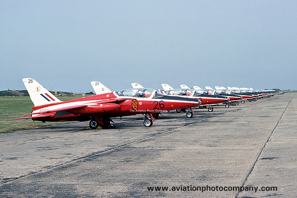 RAF 4 FTS Folland Gnat T.1 lineup (1975)