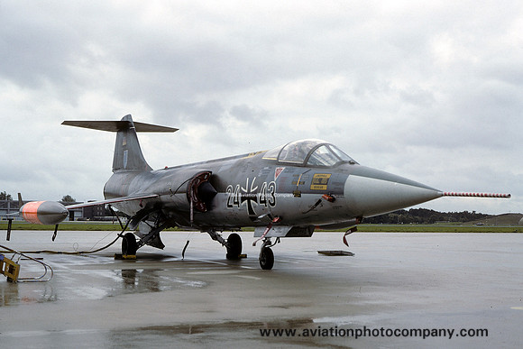 German Air Force WS10 Lockheed/Fokker F-104G Starfighter 24+43 (1980)