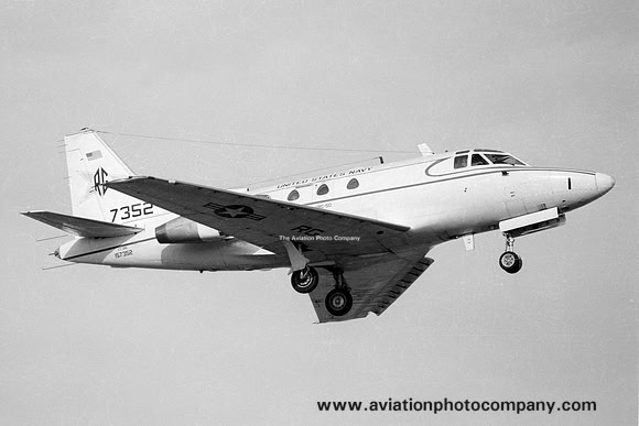 US Navy VRC-50 North American CT-39E Sabreliner 157352/RG-1 (1973)