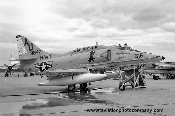 US Navy VA-45 Douglas A-4E Skyhawk 149647/AU-616 (1973)