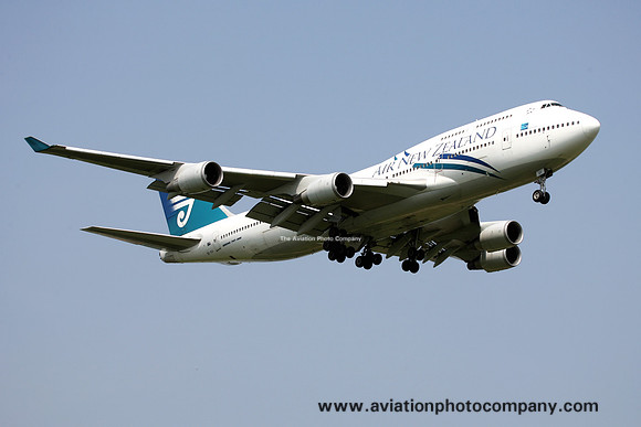 Air New Zealand Boeing 747-441 ZK-SUI (2007)