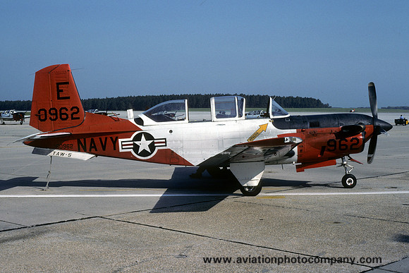 US Navy TAW-5 Beech T-34C Mentor 160962/E (1991)
