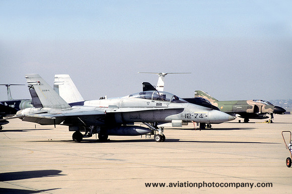 Spanish Air Force Ala 12 McDonnell Douglas EF-18B Hornet CE.15-11/12-74 (1990)