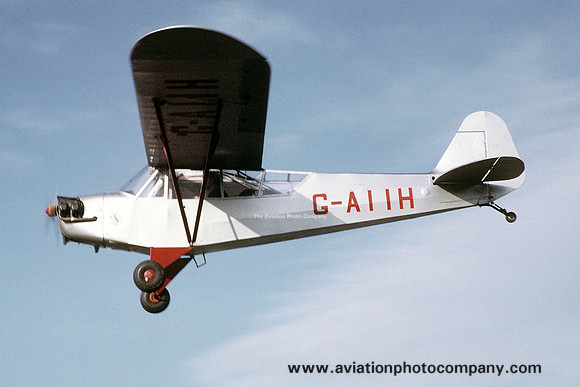 Piper L-4H Grasshopper G-AIIH (1975)