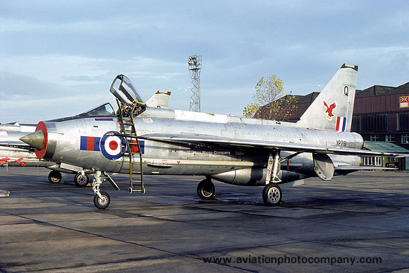 RAF 23 Squadron English Electric Lightning F.3 XP751/R (1975)