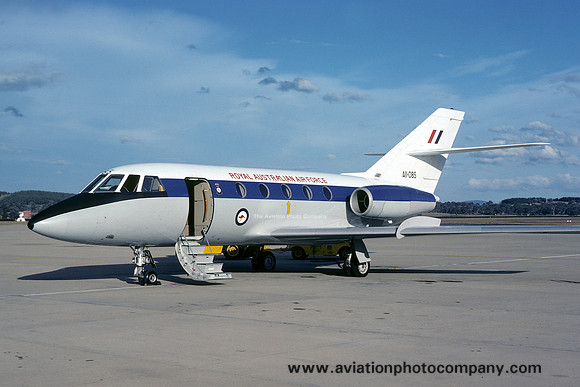 RAAF 34 Squadron Dassault Falcon 20 A11-085 (1981)