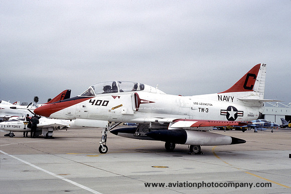 US Navy TW-3 Douglas TA-4J Skyhawk 158520/C-400 (1989)