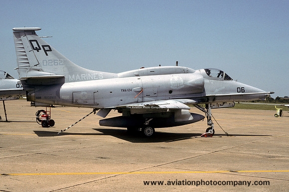 US Marines VMA-124 Douglas A-4M Skyhawk 160262/QP-06 (1992)