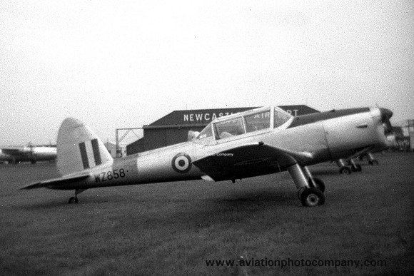 RAF Durham UAS DHC-1 Chipmunk T.10 WZ858 at Newcastle Woolsington (1958)