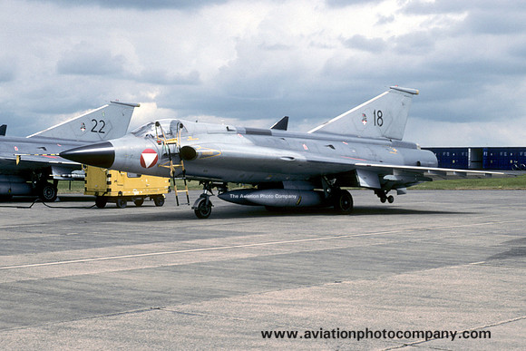 Austrian Air Force SAAB Draken J-35Oe 18 (1995)