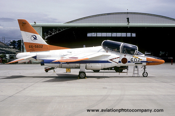 JASDF Kawasaki T-4 66-5602 (1991)