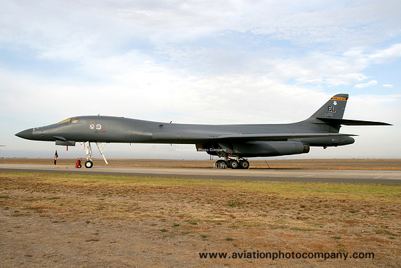 USAF 28 BW Rockwell B-1B Lancer 86-0099/EL at the Avalon Air Show (2009)