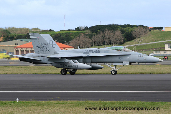 US Marines VMFA-122 McDonnell Douglas F/A-18C Hornet 164278/DC-13 at Lajes (2009)