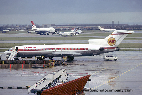 Iberia Boeing 727-256 EC-CFA at London Heathrow (1978)