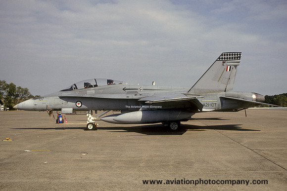 RAAF 2 OCU McDonnell Douglas F/A-18B Hornet A21-107 (1999)