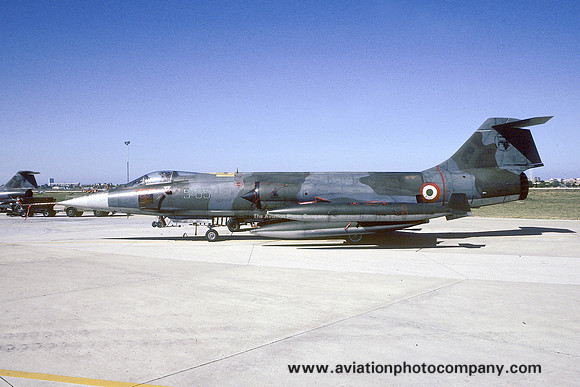 Italian Air Force 5 Stormo Lockheed F-104S Starfighter MM6761/5-05 (1991)