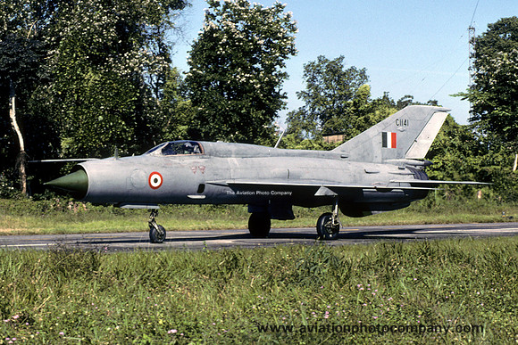 Indian Air Force OFTU Mikoyan MiG-21FL C1141 (2002)