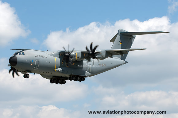 German Air Force LTG62 Airbus A400M 54+02 at Neuberg (2016)