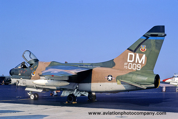 USAF 355 TFW 354 TFS LTV A-7D 70-1009/DM (1972)