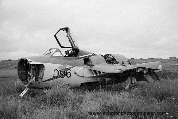 Royal Navy De Havilland Sea Venom FAW.21 WW291 dumped at Predannack (1967)