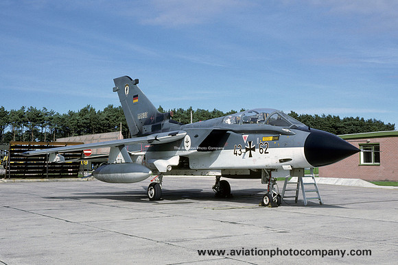 German Navy MFG1 Panavia Tornado 43+62 at RAF Lossiemouth (1986)