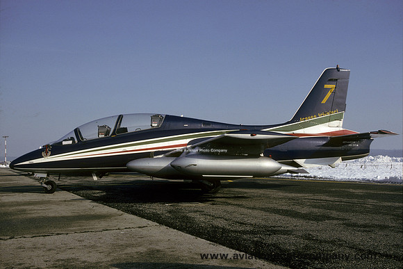 Italian Air Force Frecce Tricolori Aermacchi MB-339A MM54481/7 (1986)