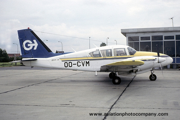Piper PA-23-250 Turbo Aztec D OO-CVM (1977)