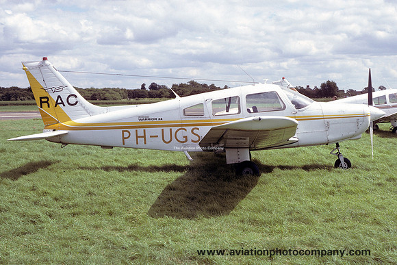 Rotterdam Aero Club Piper PA-28-161 Warrior II PH-UGS (1985)