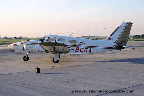 Piper PA-34-200 Seneca G-BCGA (1977)