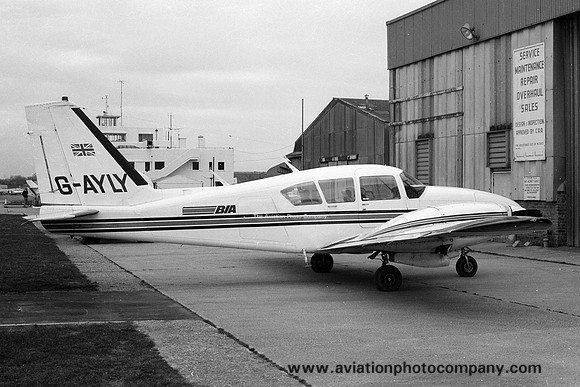 British Island Airways Piper PA-23-250 Aztec C G-AYLY (1983)