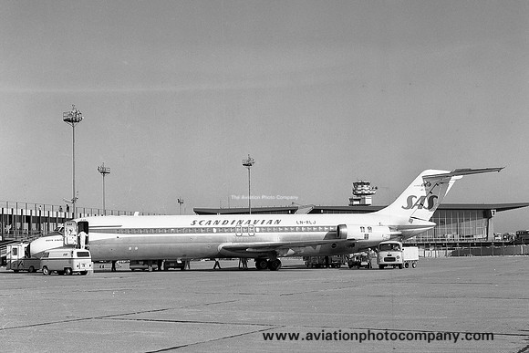 SAS Scandinavian Airlines System Douglas DC-9-41 LN-RLJ (1972)