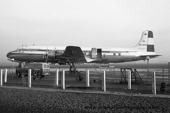 KLM Douglas DC-6 PH-DFB (1960)