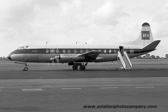 British European Airways Vickers Viscount G-AOHM at Newcastle Woolsington (1961)