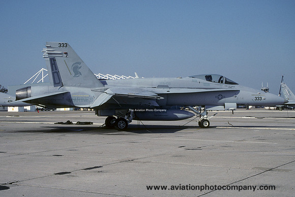 US Navy VFA-106 McDonnell Douglas F/A-18C Hornet 164223/AD-333 (2000)