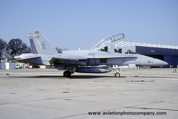 US Navy VFA-106 McDonnell Douglas F/A-18D Hornet 164038/AD-431 (2000)