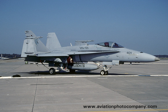 US Navy VFA-131 McDonnell Douglas F/A-18C Hornet 164201/AG-401 (2000)
